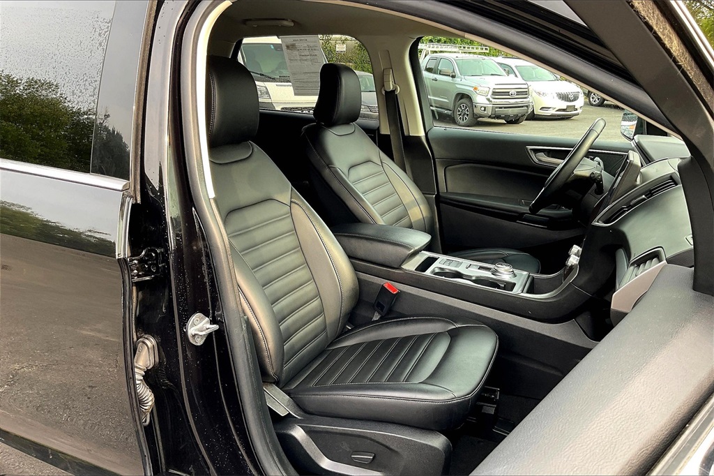 2021 Ford Edge SEL - Photo 11