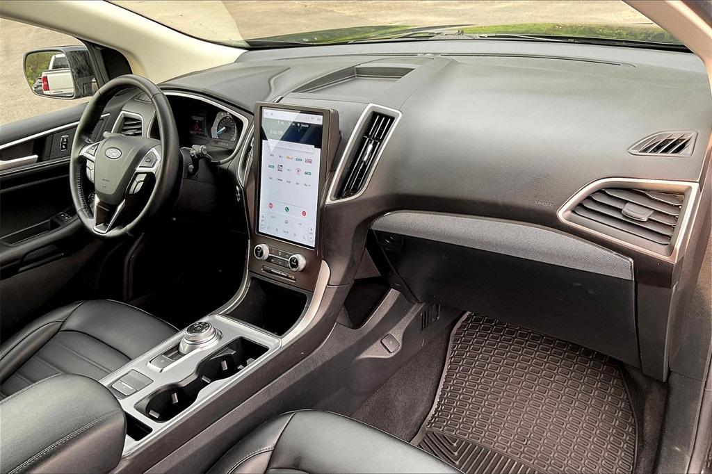 2021 Ford Edge SEL - Photo 14