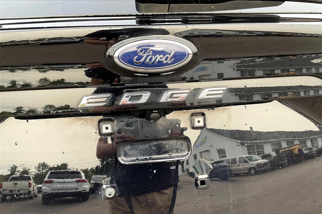2021 Ford Edge SEL - Photo 27
