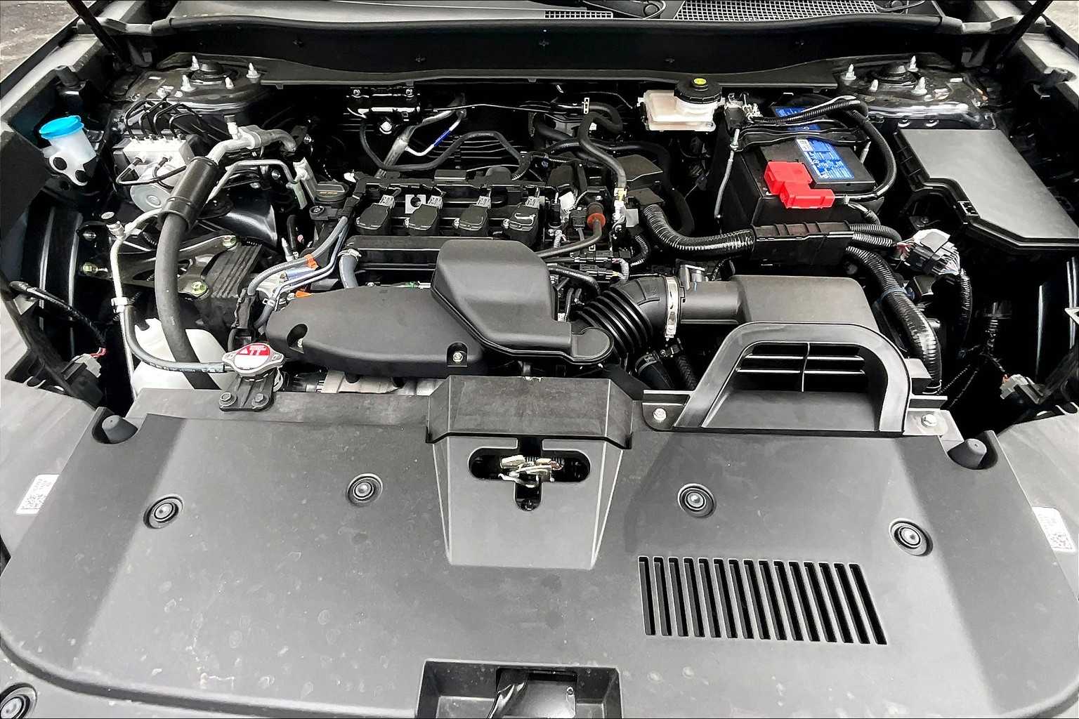 2025 Honda CR-V LX - Photo 16