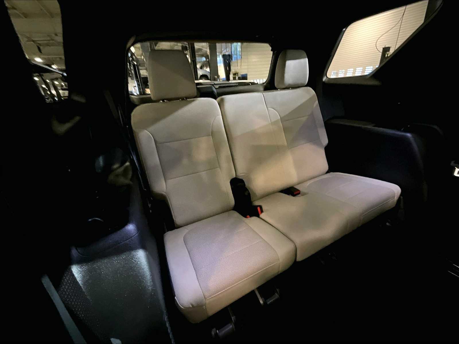 2022 Chevrolet Traverse LS - Photo 17