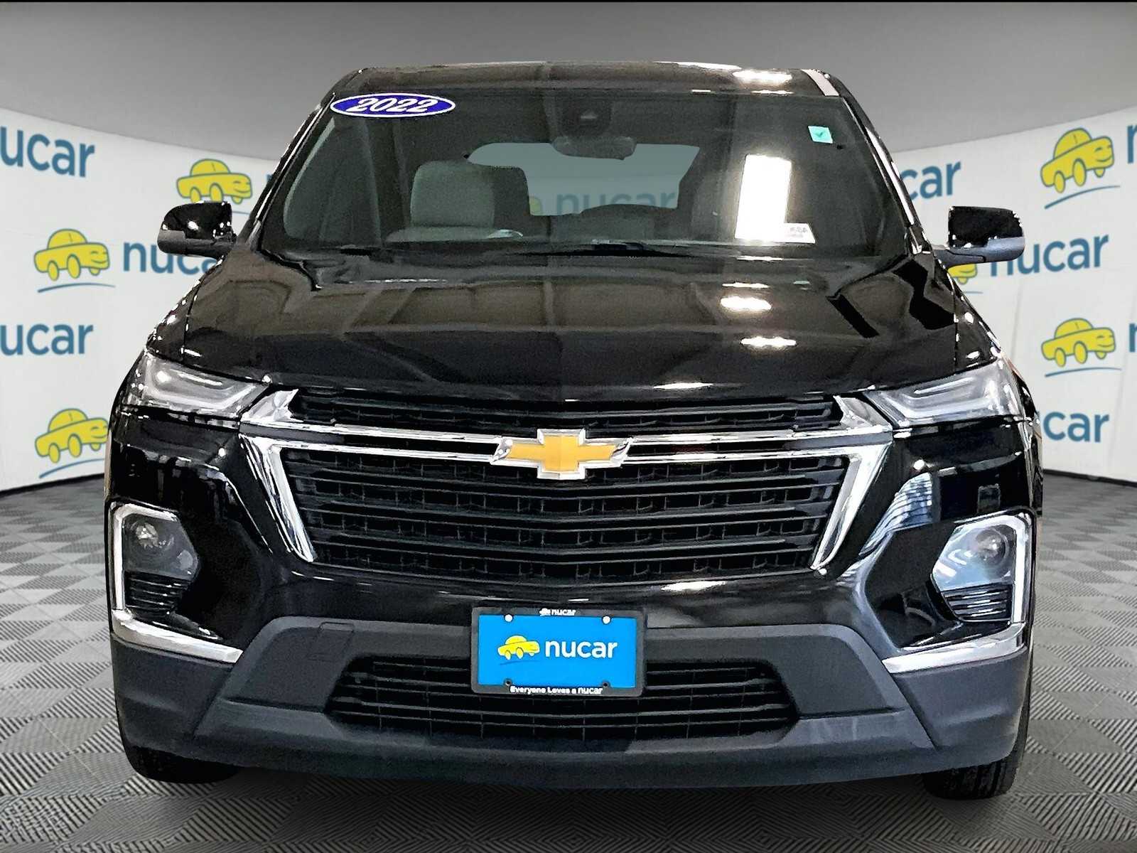 2022 Chevrolet Traverse LS - Photo 2