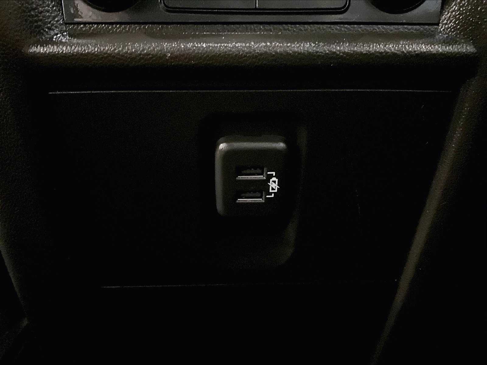 2022 Chevrolet Traverse LS - Photo 28