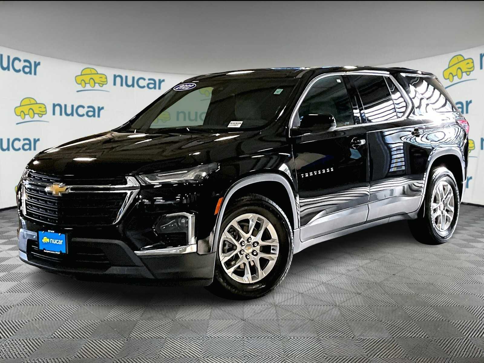 2022 Chevrolet Traverse LS - Photo 3