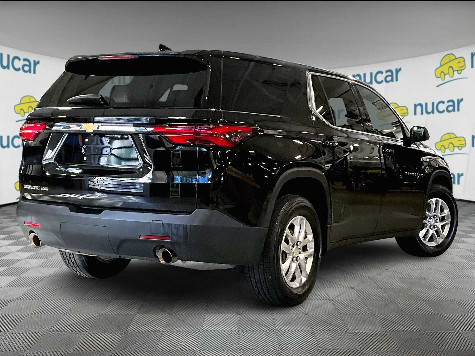 2022 Chevrolet Traverse LS - Photo 6