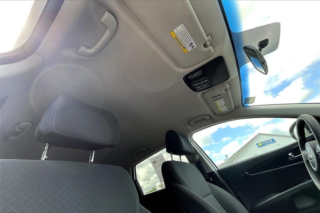 2017 Kia Sorento LX - Photo 7