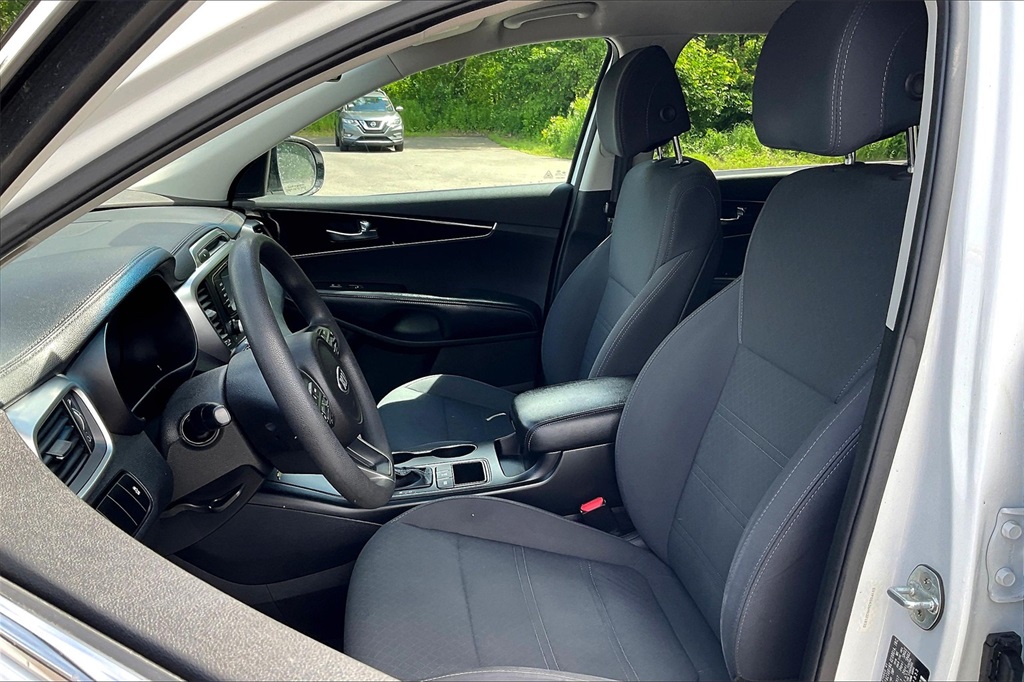 2017 Kia Sorento LX - Photo 10