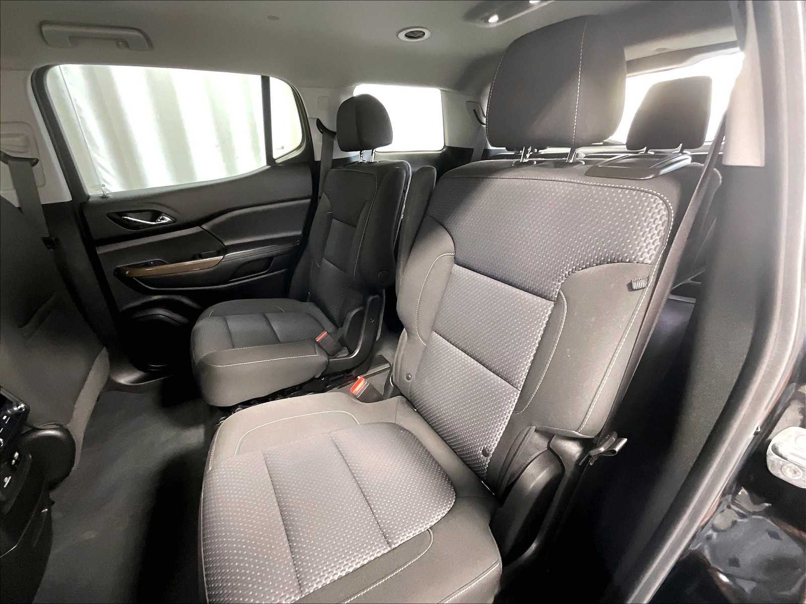 2022 GMC Acadia SLE - Photo 15