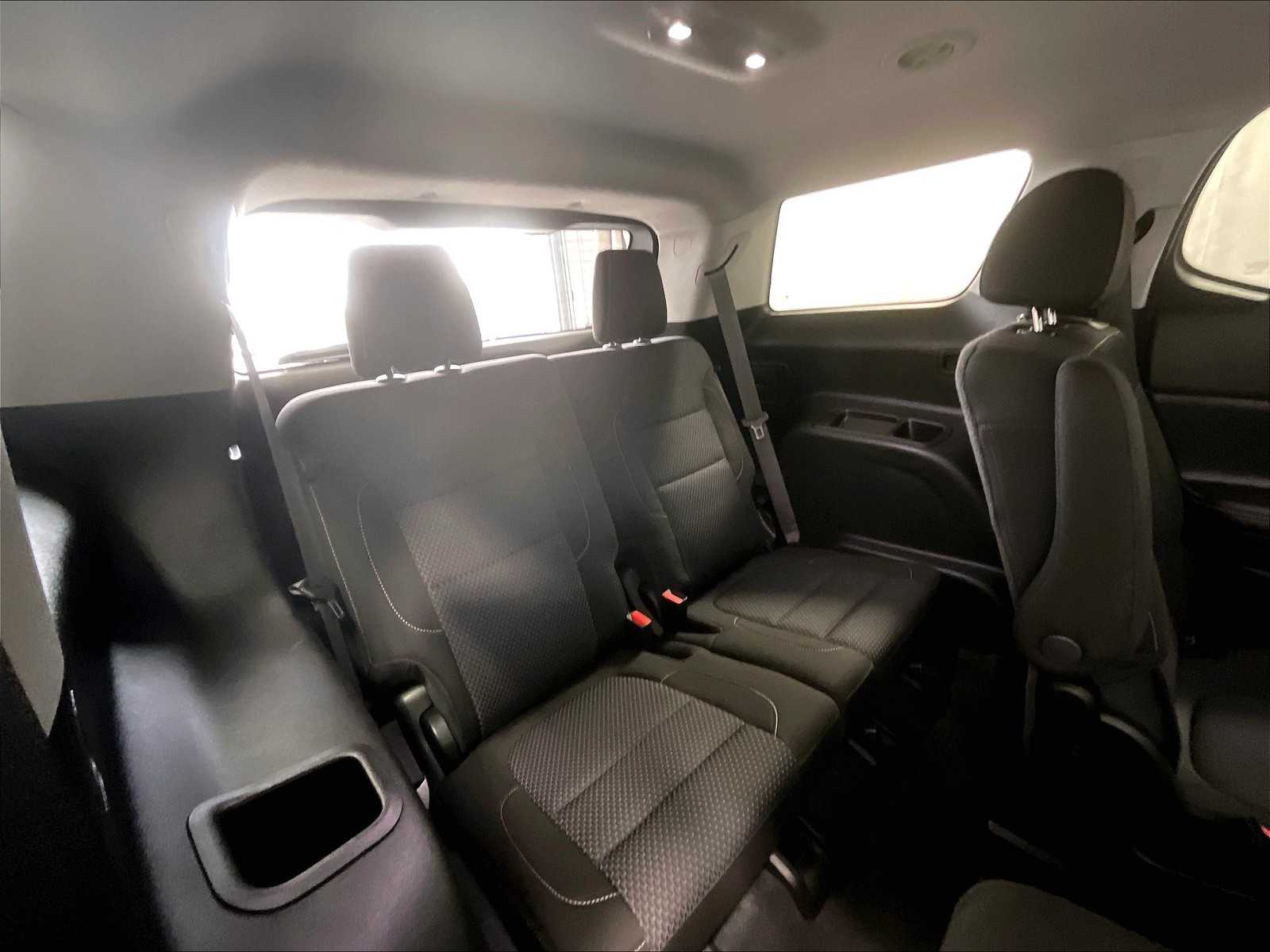 2022 GMC Acadia SLE - Photo 17