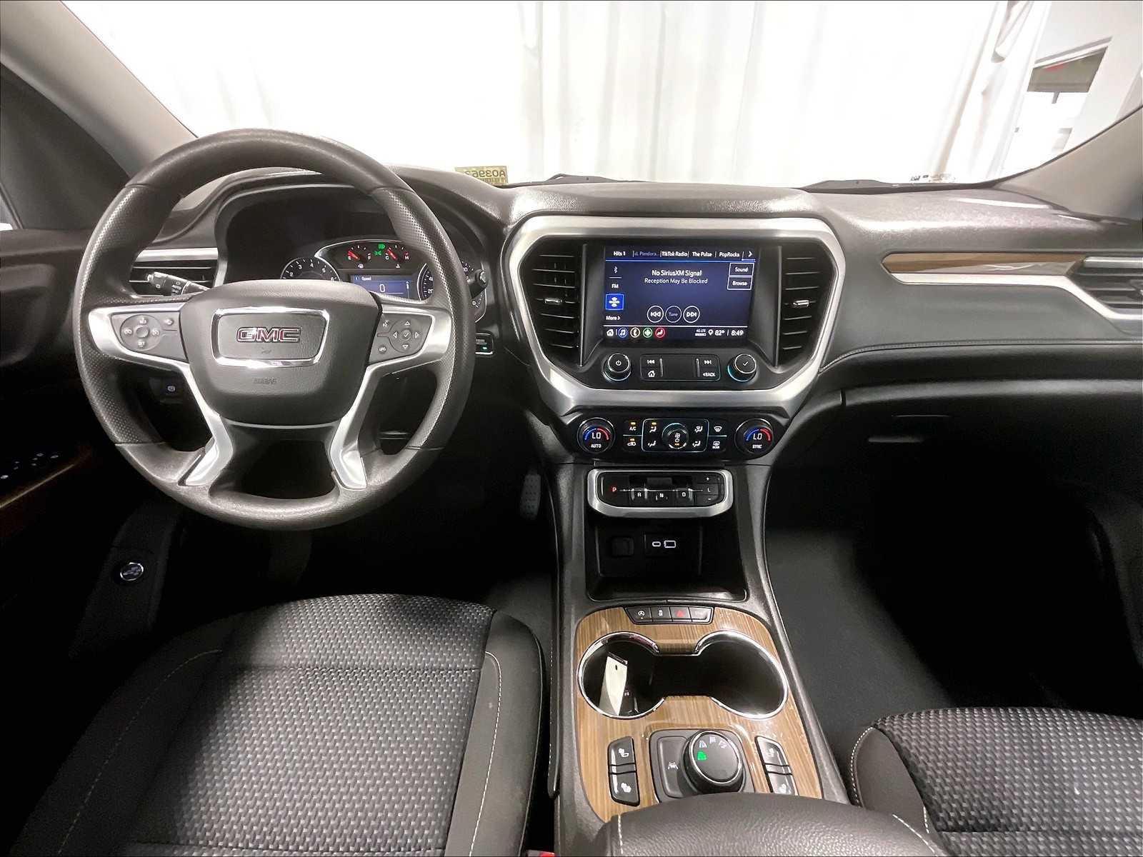 2022 GMC Acadia SLE - Photo 22