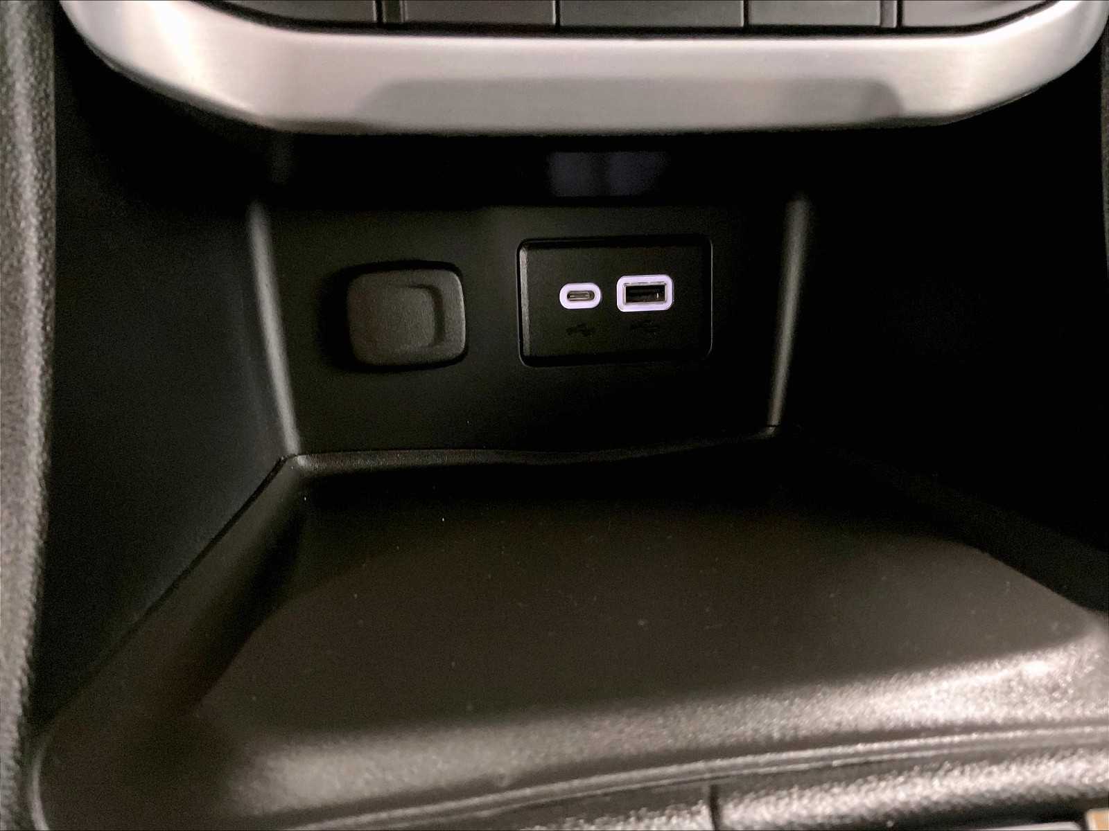 2022 GMC Acadia SLE - Photo 27