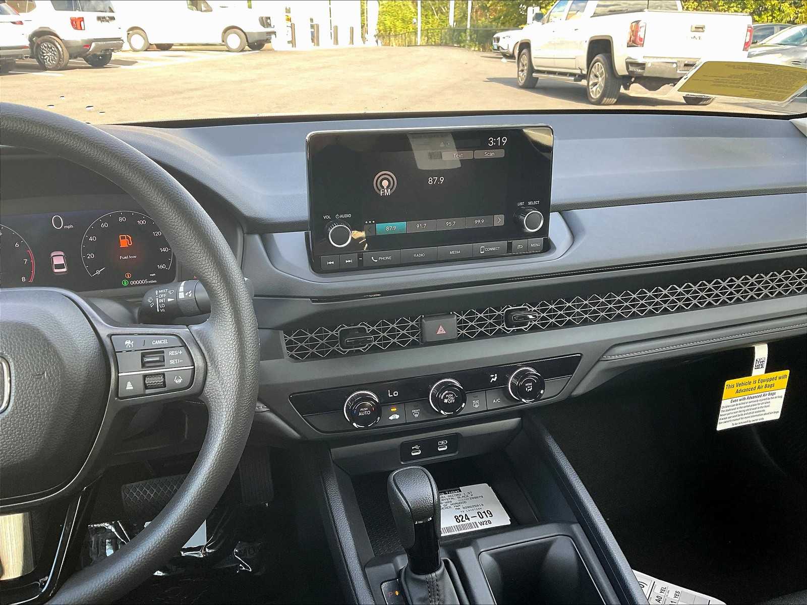 2025 Honda Accord LX - Photo 13