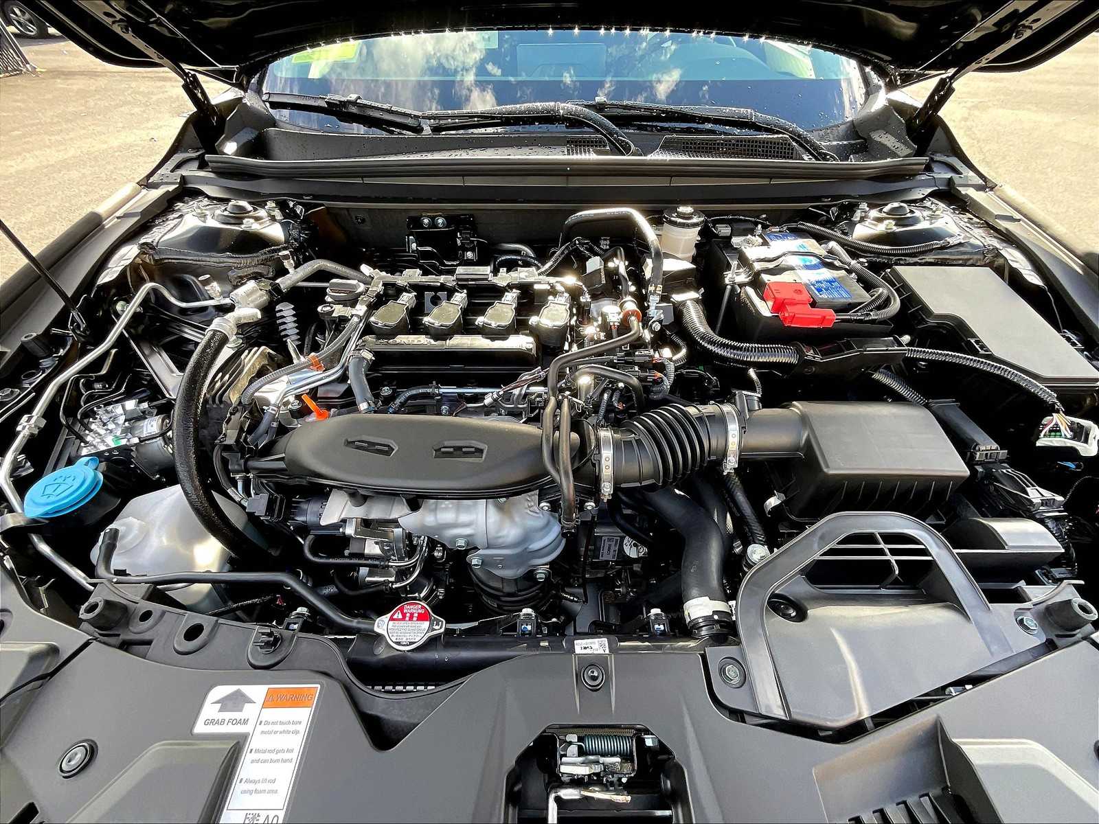 2025 Honda Accord LX - Photo 16