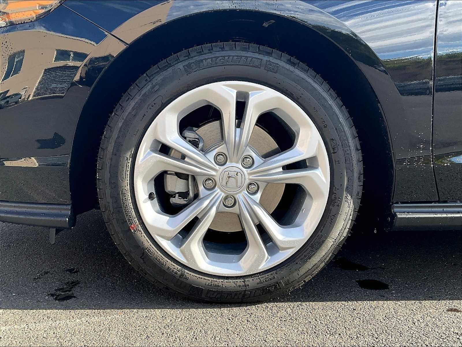 2025 Honda Accord LX - Photo 8