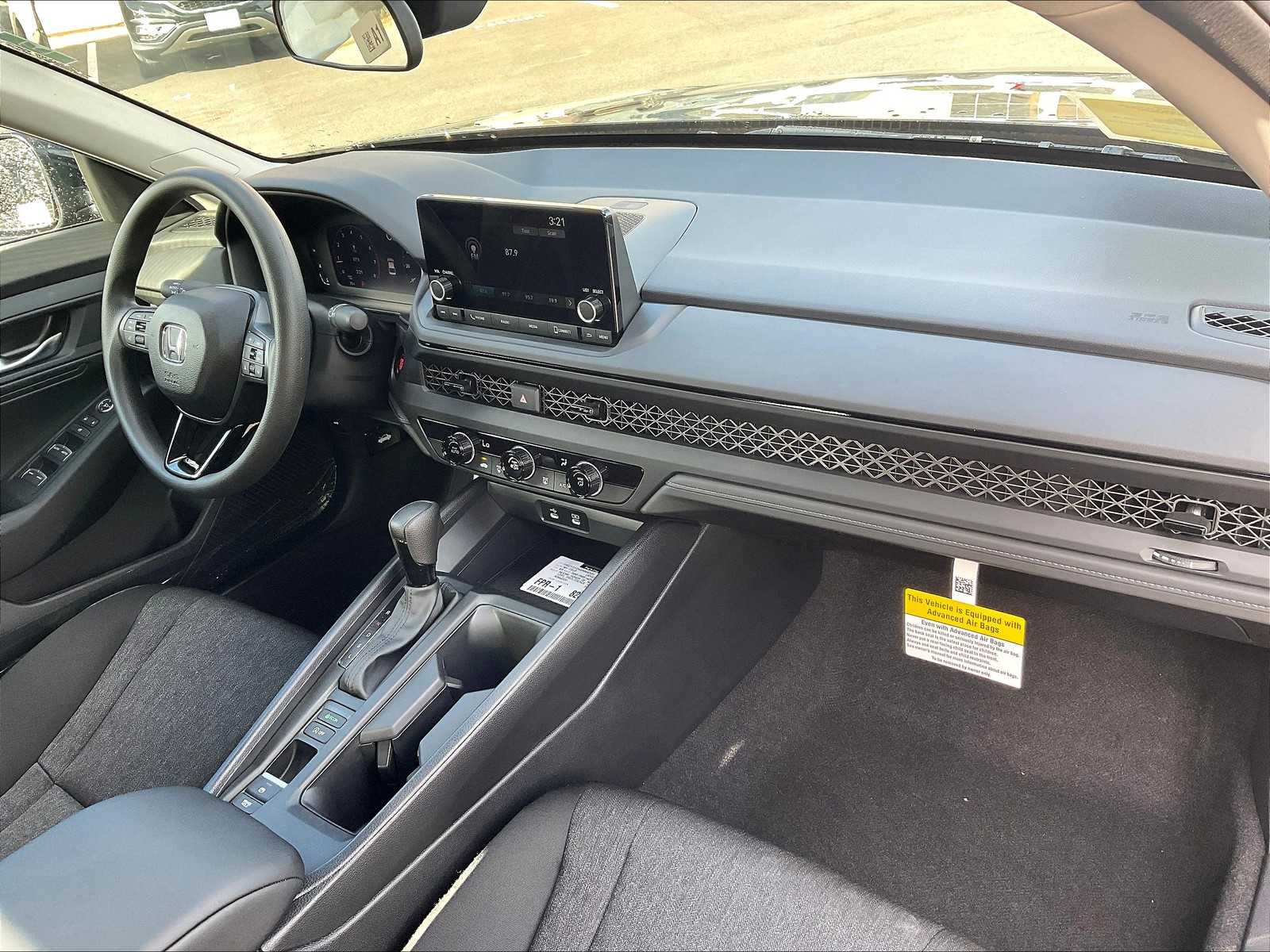 2025 Honda Accord LX - Photo 10