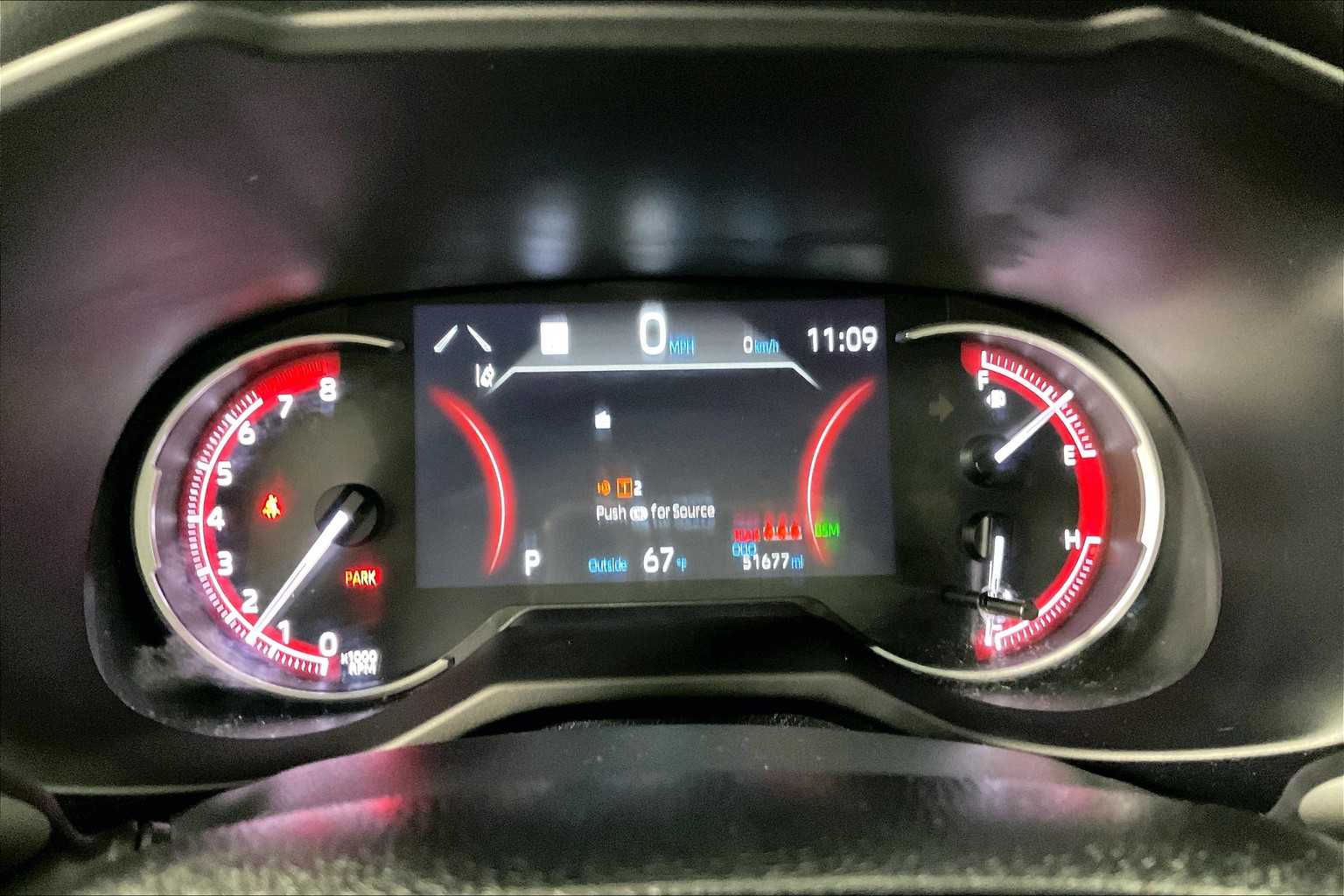 2023 Toyota RAV4 XLE - Photo 24