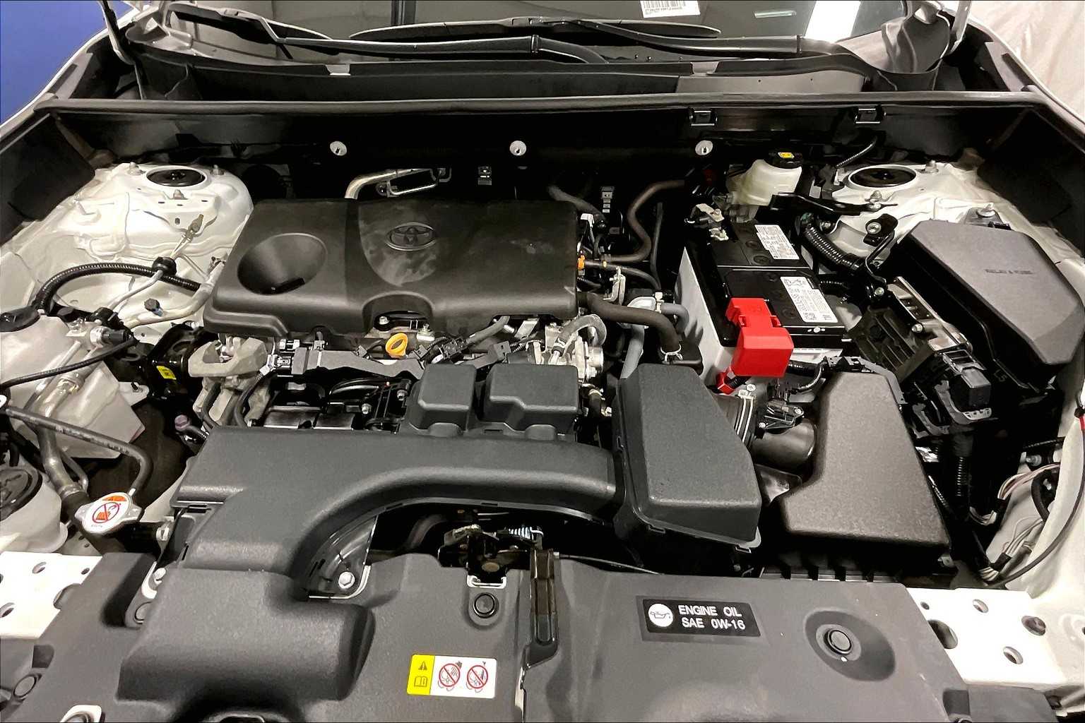 2023 Toyota RAV4 XLE - Photo 29