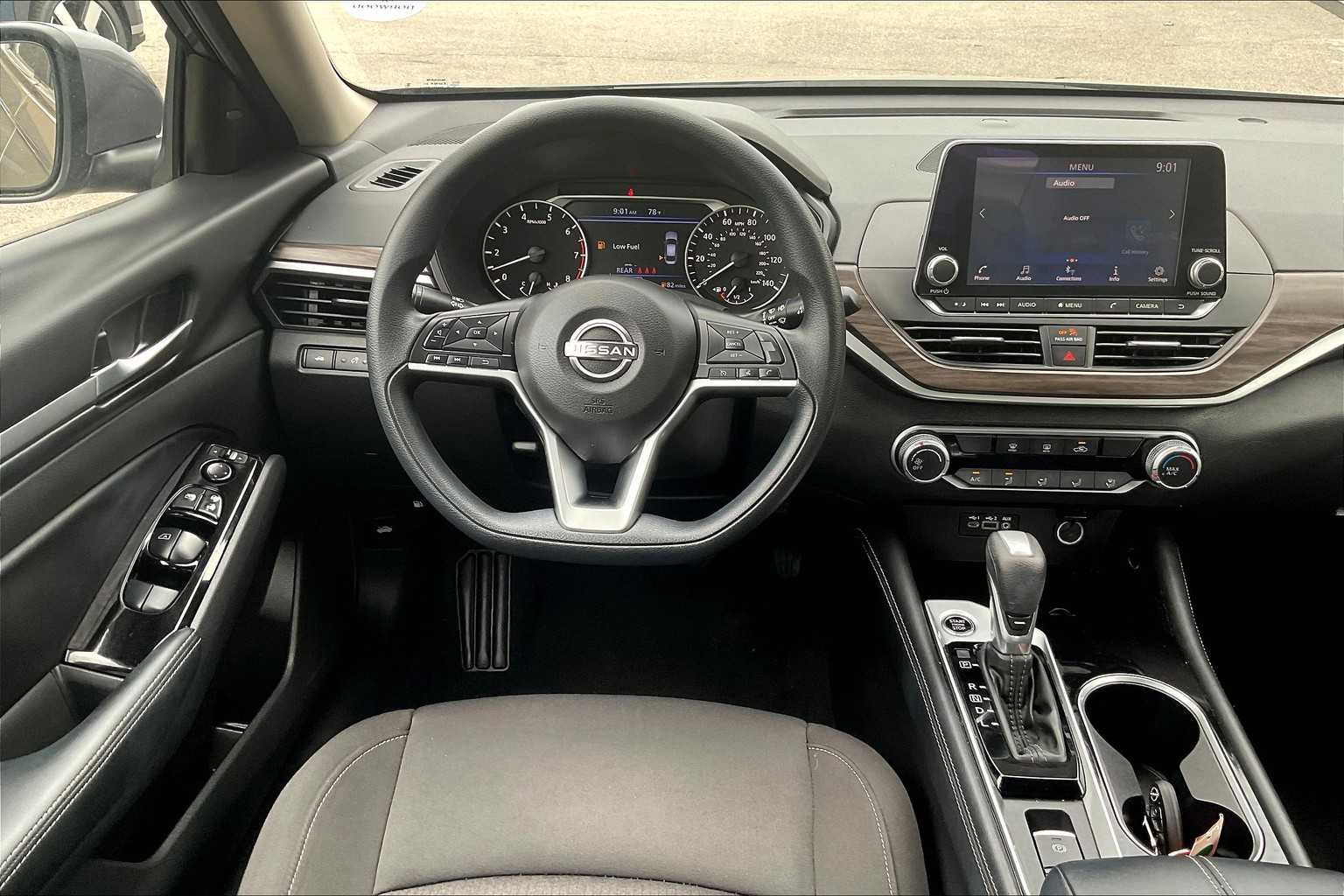 2023 Nissan Altima 2.5 SV - Photo 17