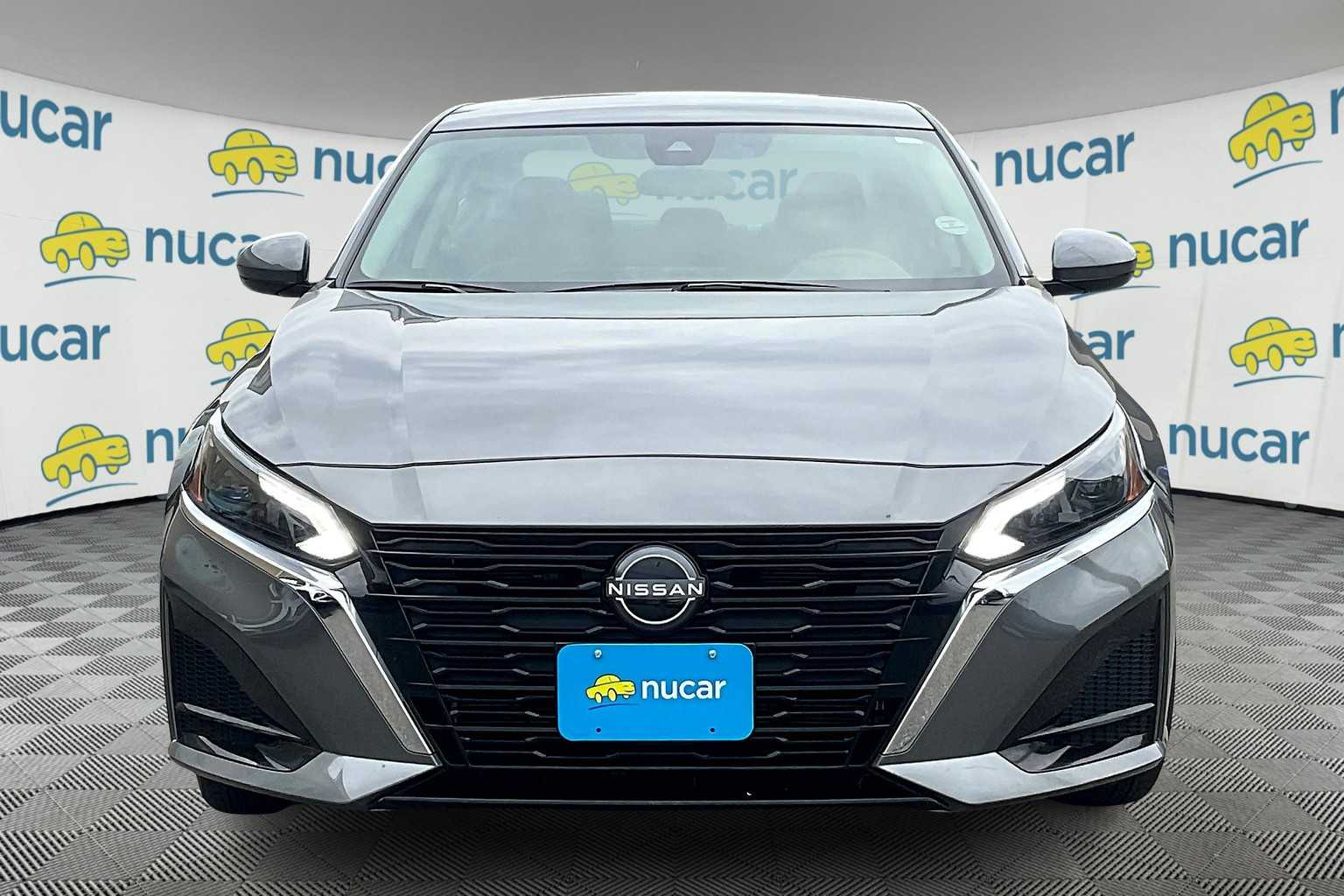 2023 Nissan Altima 2.5 SV - Photo 2