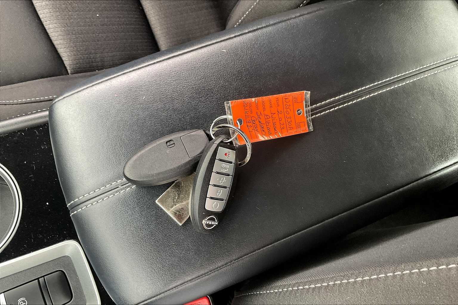 2023 Nissan Altima 2.5 SV - Photo 29