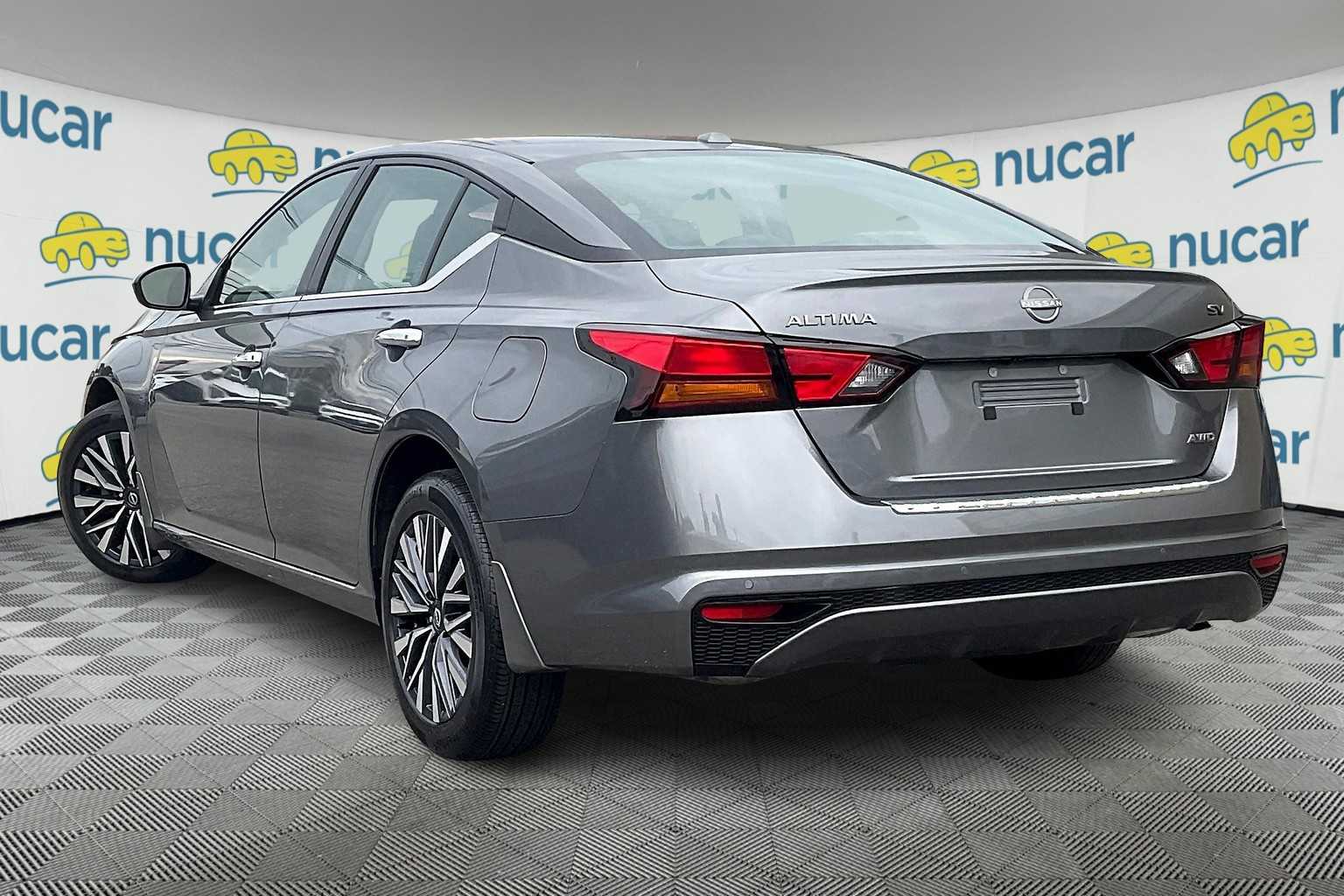 2023 Nissan Altima 2.5 SV - Photo 4