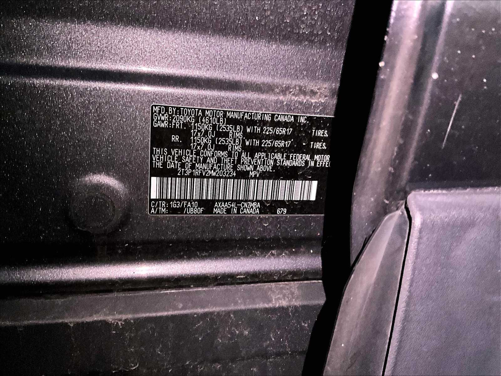 2021 Toyota RAV4 XLE - Photo 6