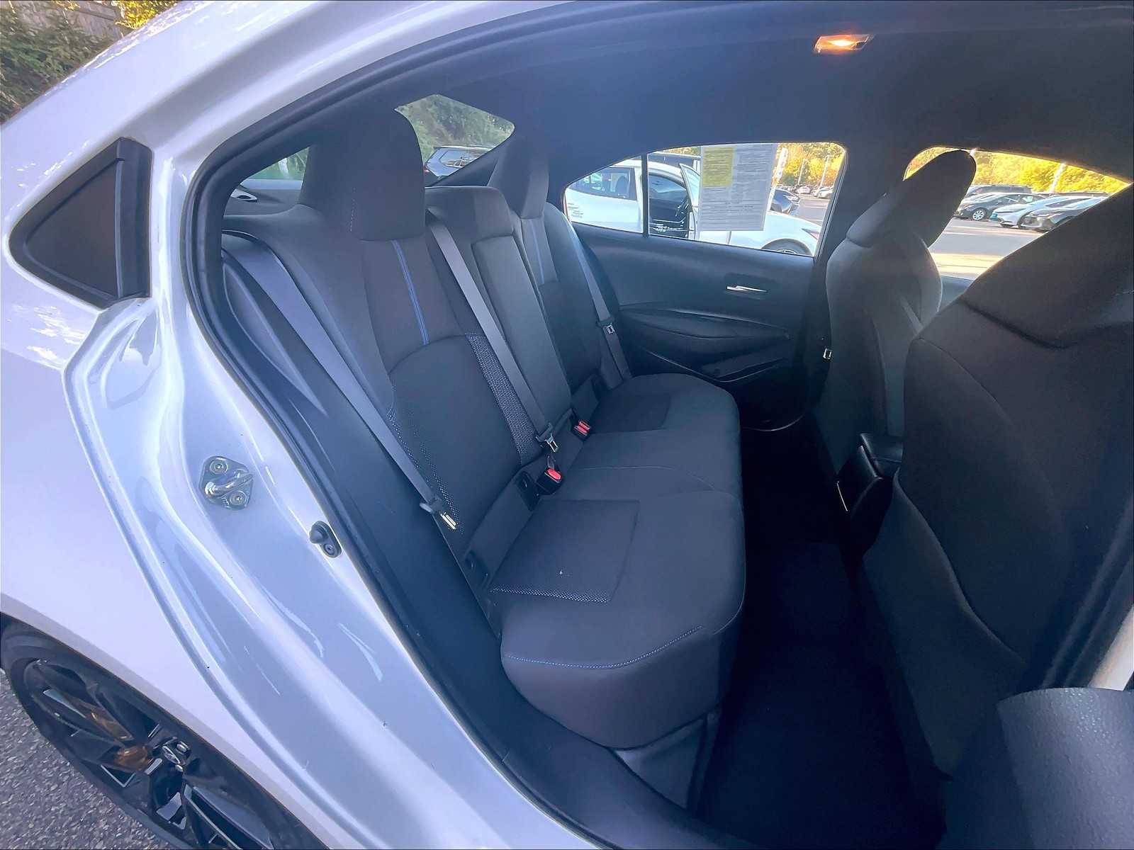 2020 Toyota Corolla SE - Photo 16