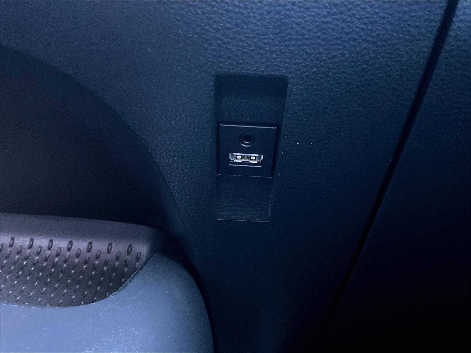 2020 Toyota Corolla SE - Photo 26