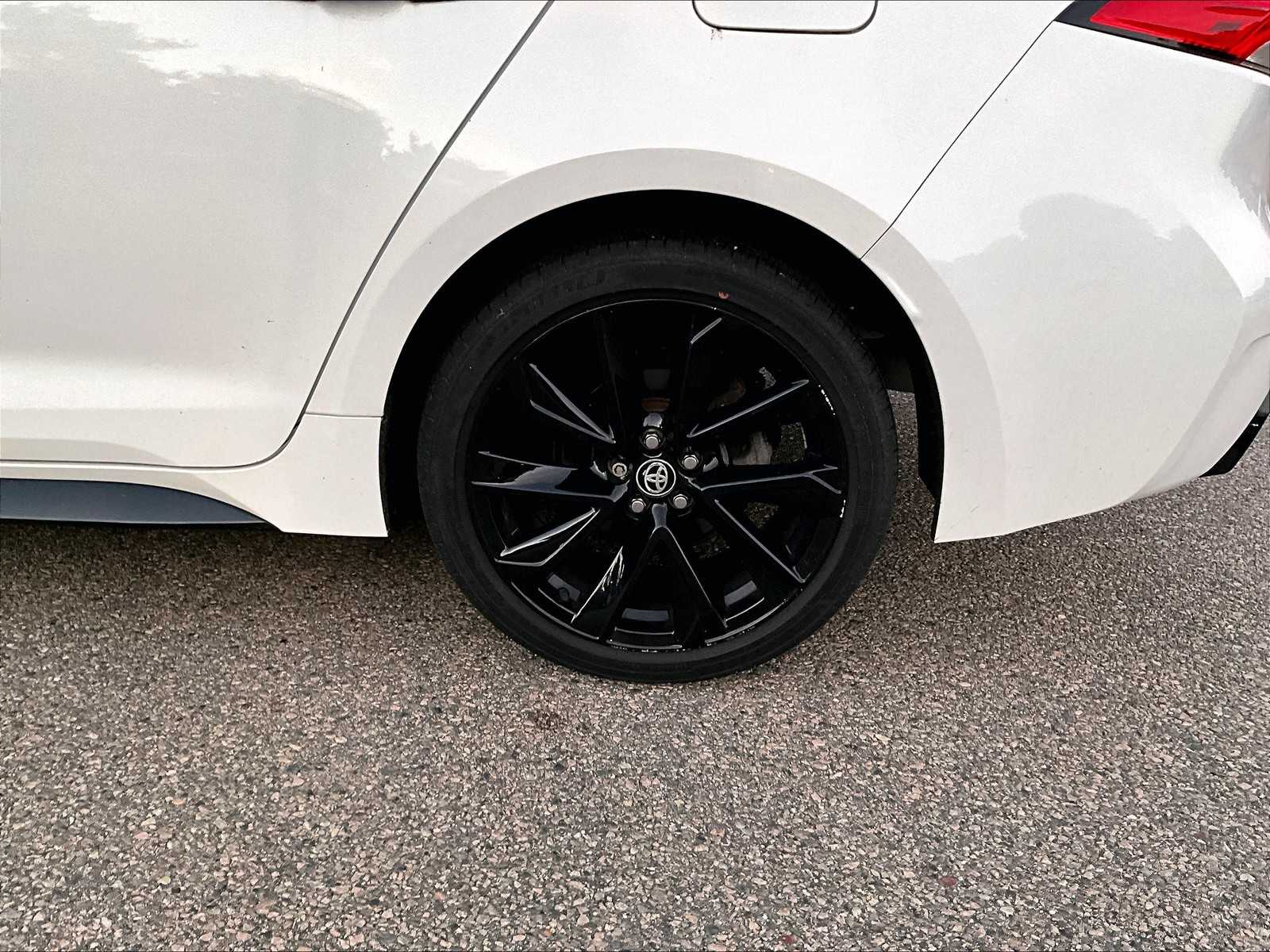2020 Toyota Corolla SE - Photo 4