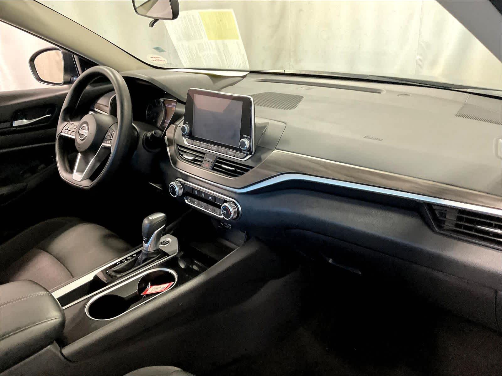 2024 Nissan Altima 2.5 SV - Photo 14