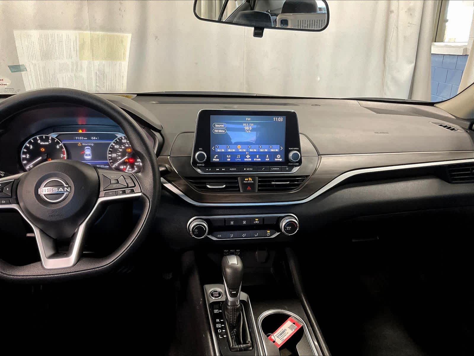 2024 Nissan Altima 2.5 SV - Photo 18