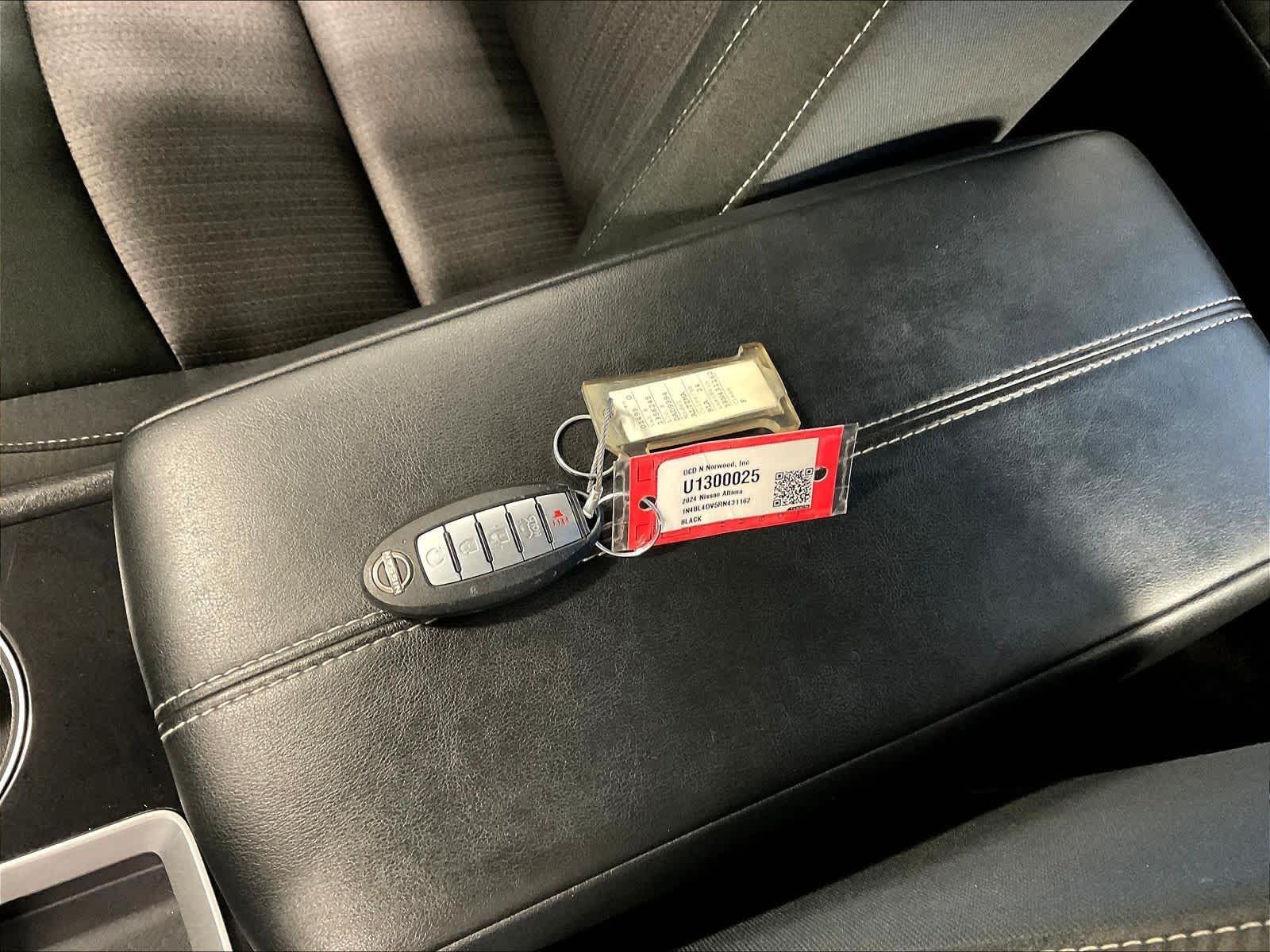 2024 Nissan Altima 2.5 SV - Photo 30