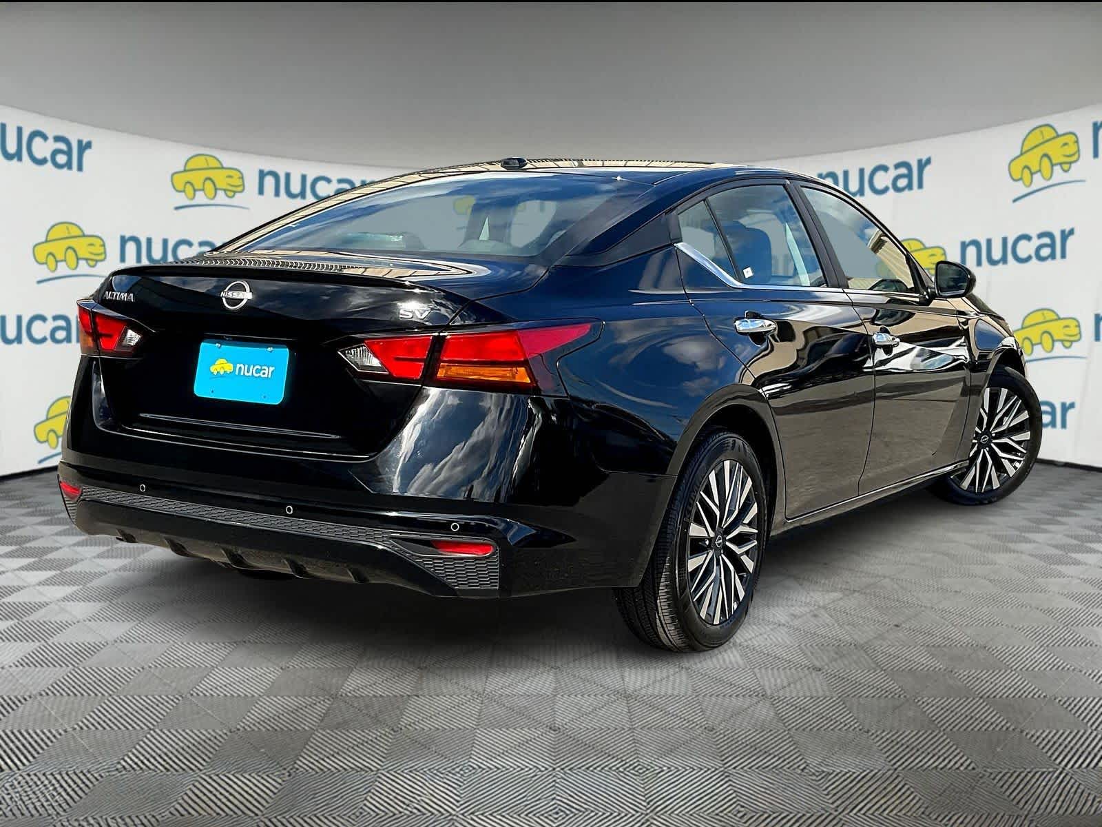 2024 Nissan Altima 2.5 SV - Photo 6