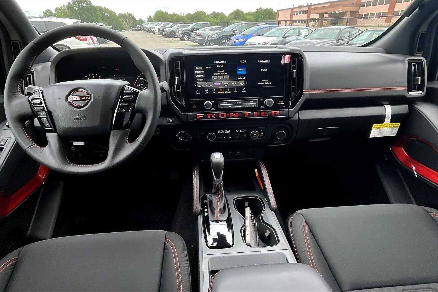 2025 Nissan Frontier PRO-4X - Photo 11