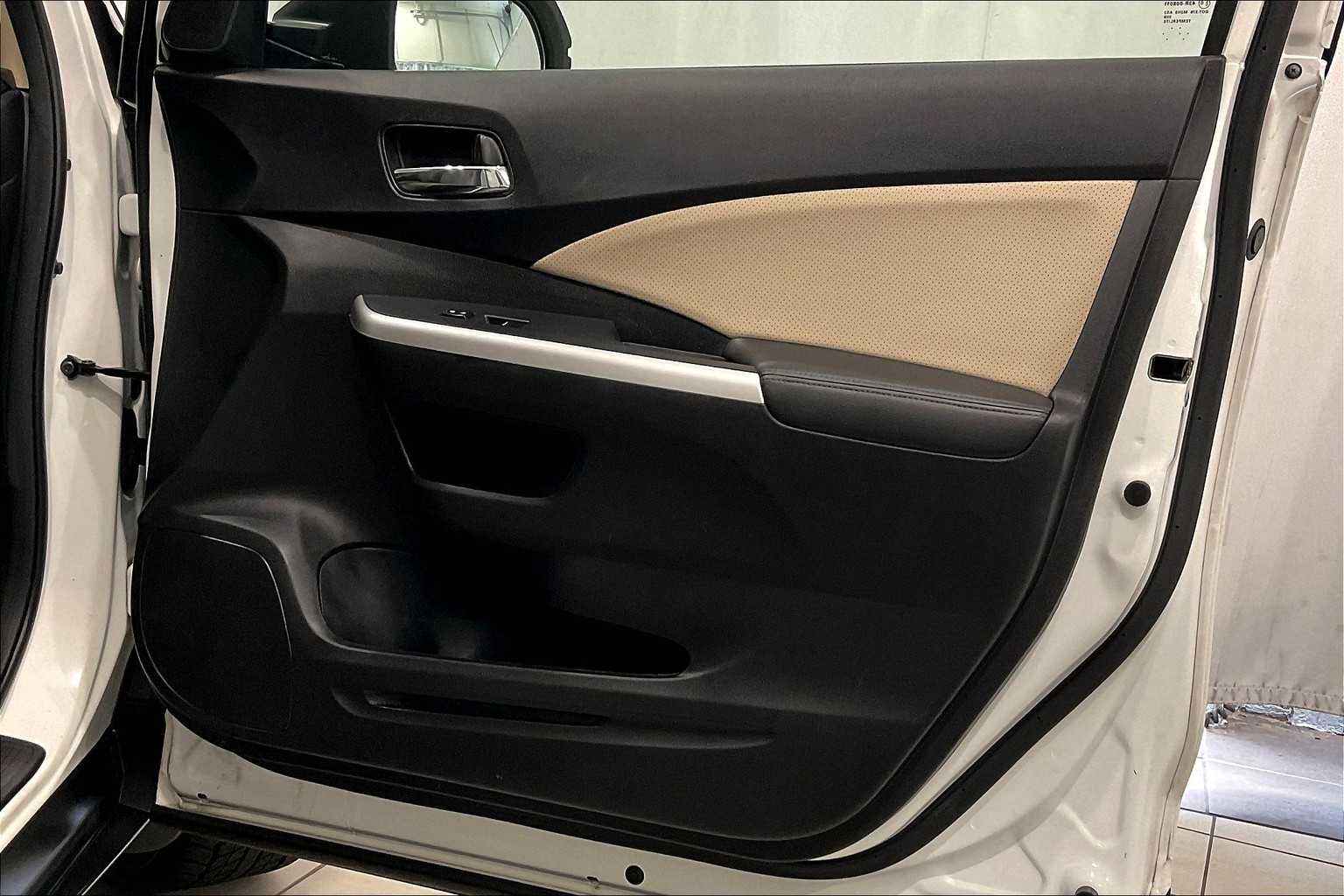 2016 Honda CR-V Touring - Photo 12