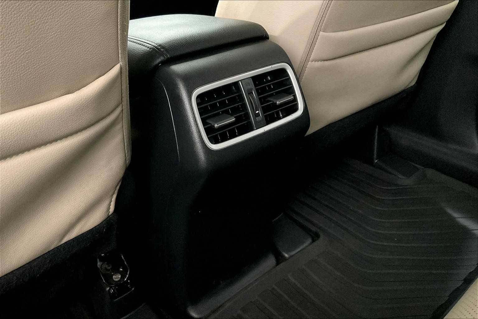 2016 Honda CR-V Touring - Photo 28