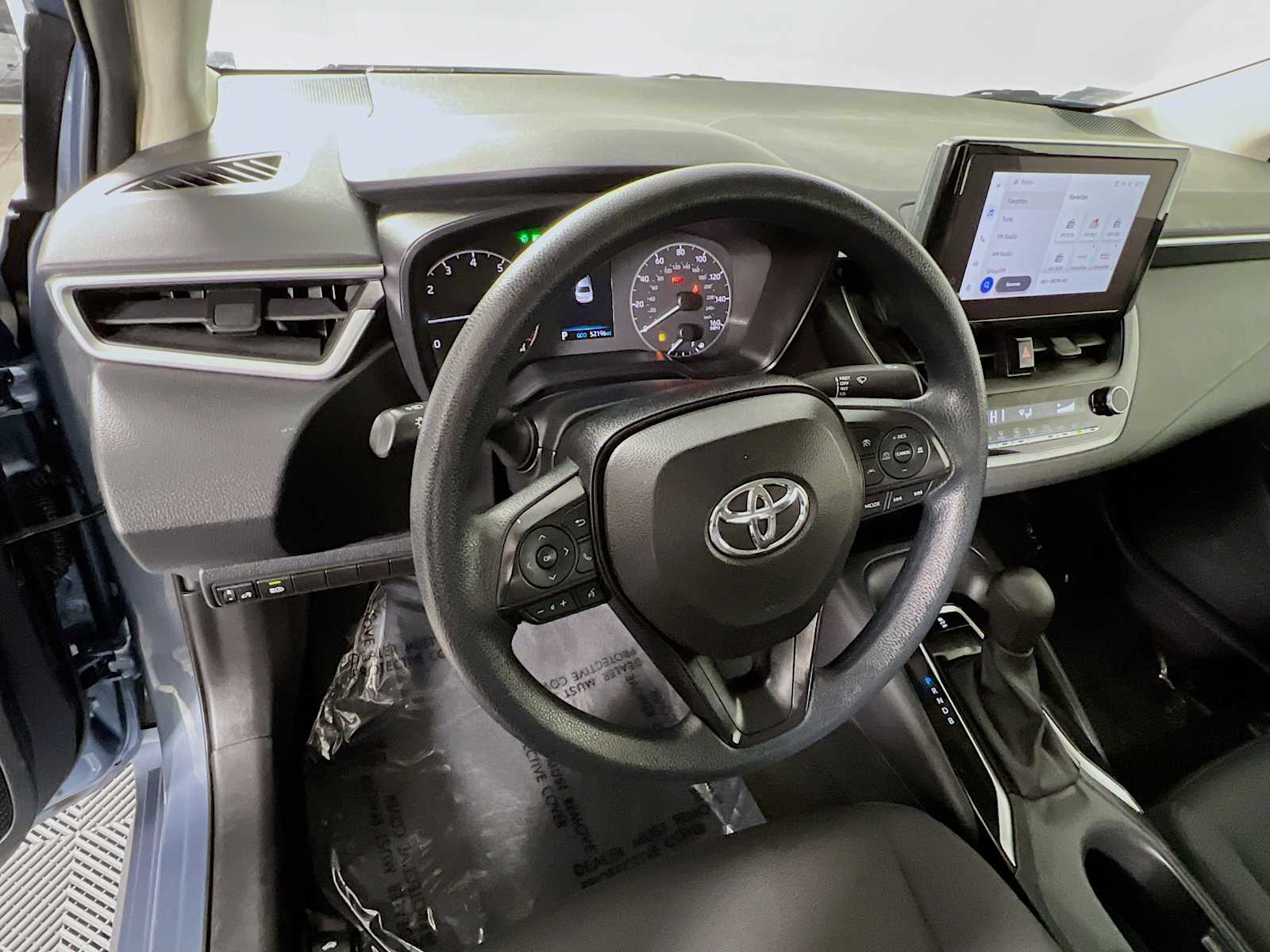 2024 Toyota Corolla LE - Photo 11