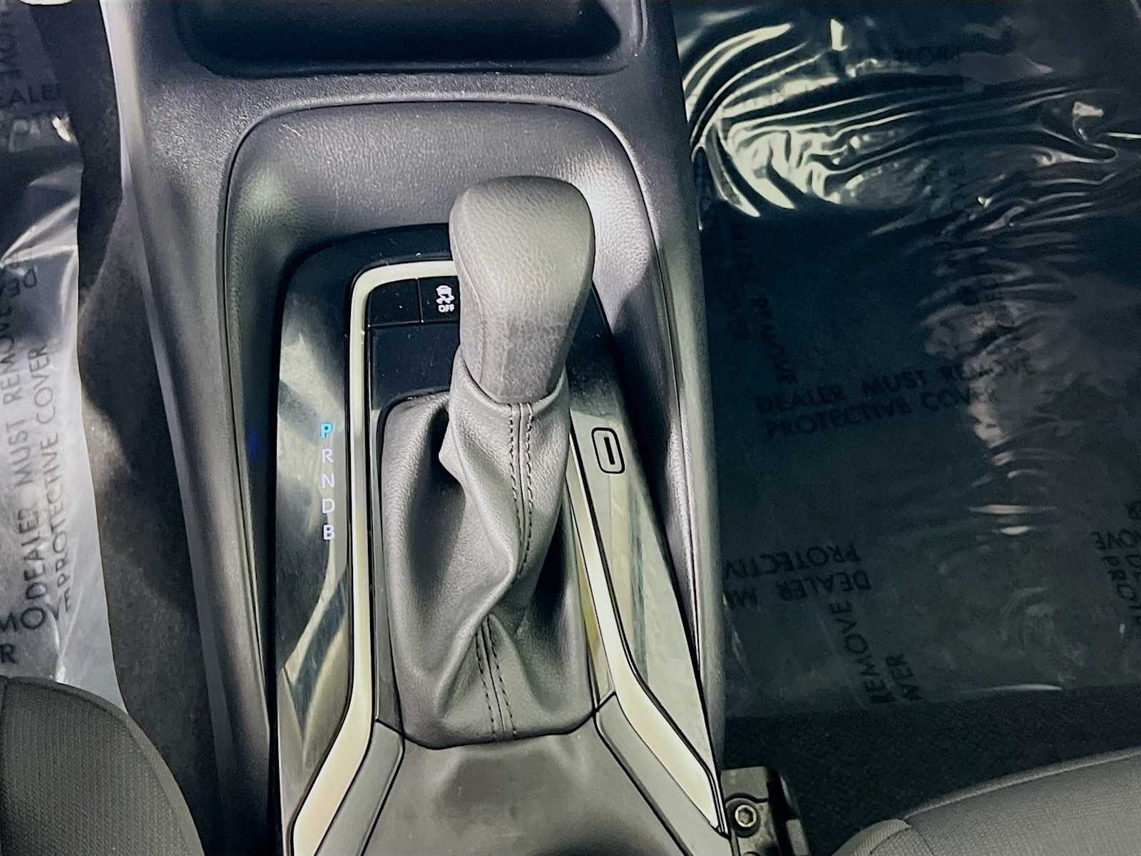 2024 Toyota Corolla LE - Photo 16