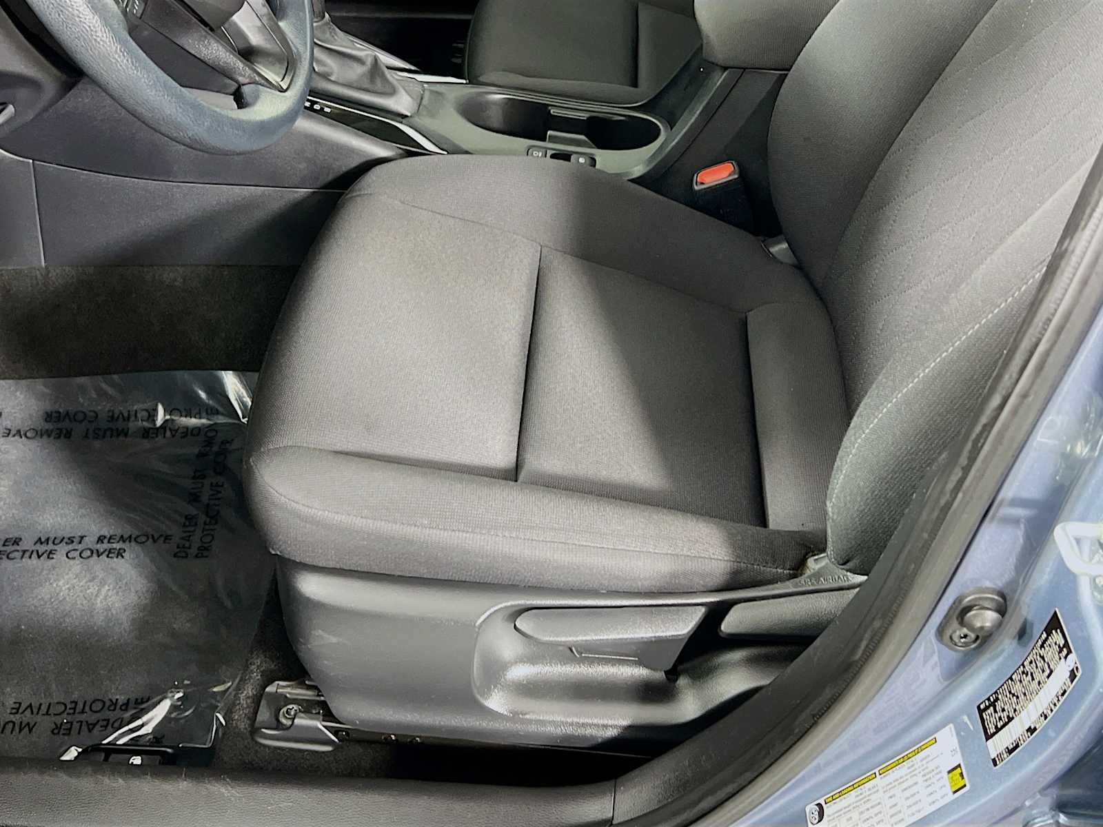 2024 Toyota Corolla LE - Photo 19