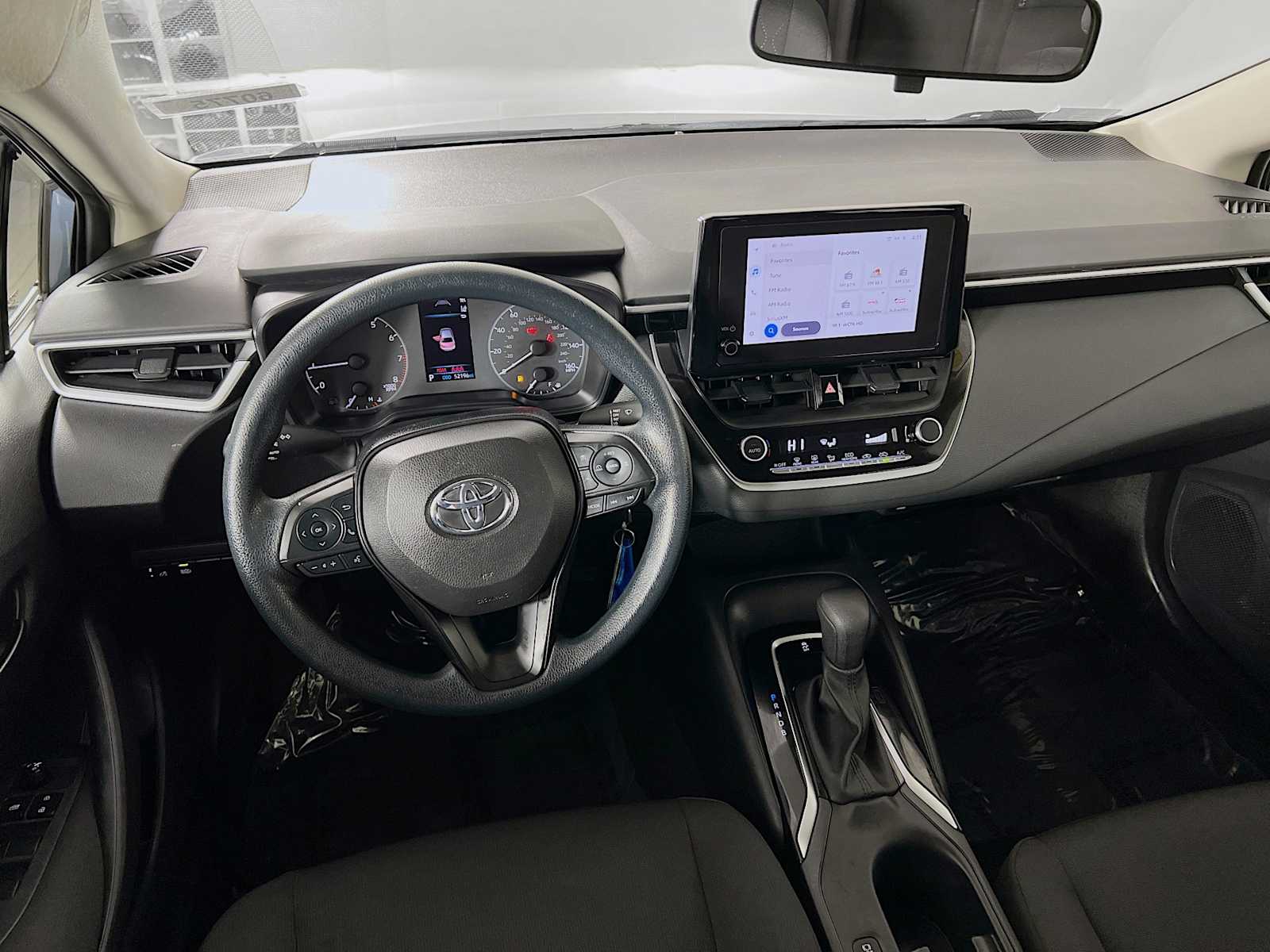 2024 Toyota Corolla LE - Photo 21