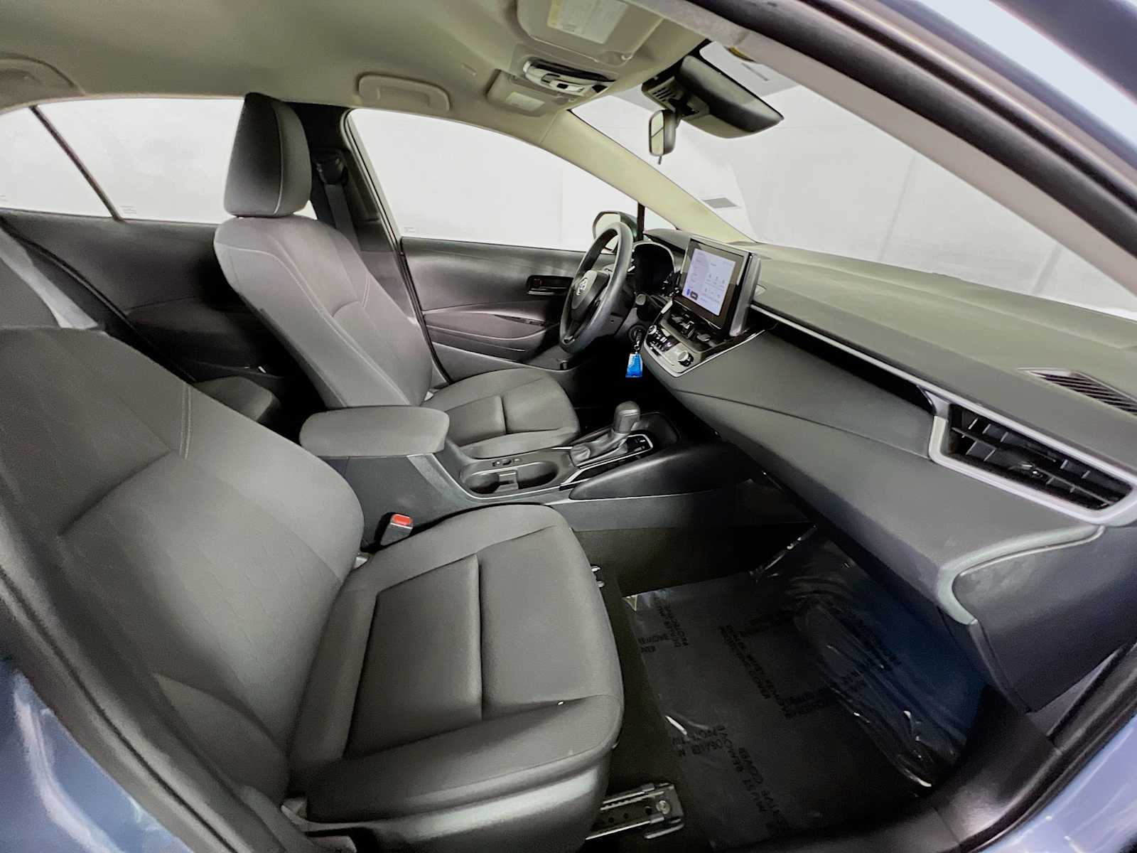 2024 Toyota Corolla LE - Photo 26