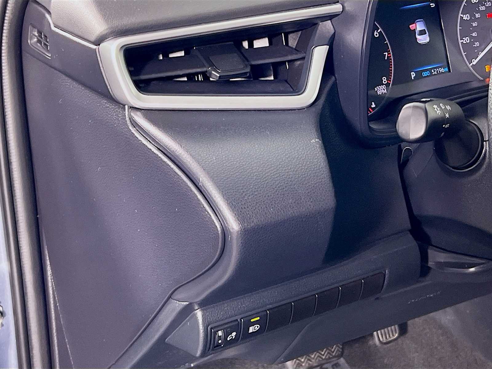 2024 Toyota Corolla LE - Photo 10