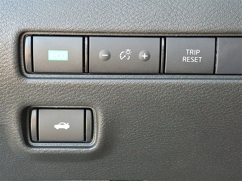 2025 Nissan Sentra SV - Photo 17
