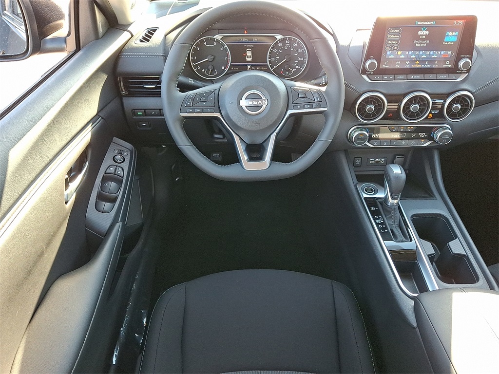 2025 Nissan Sentra SV - Photo 7