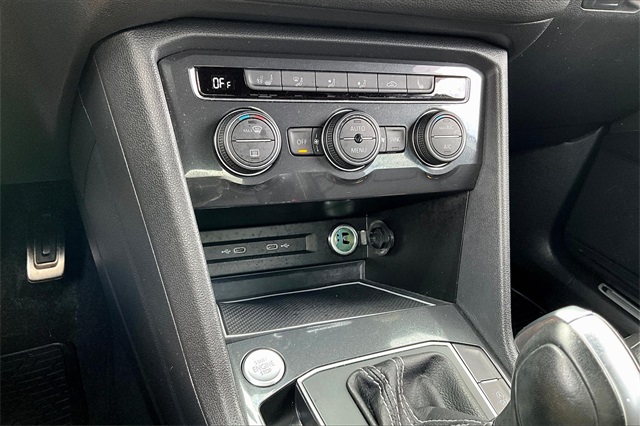 2021 Volkswagen Tiguan 2.0T SEL Premium R-Line - Photo 23