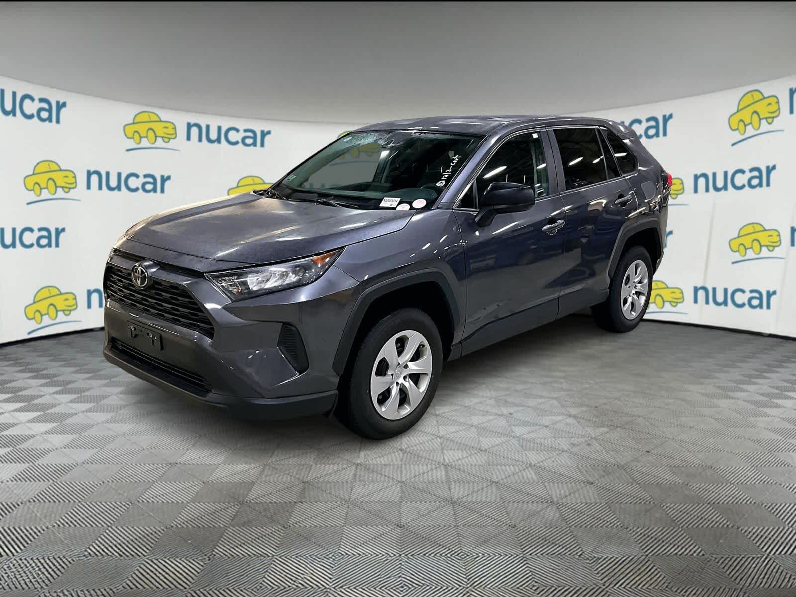 2022 Toyota RAV4 LE - Photo 2