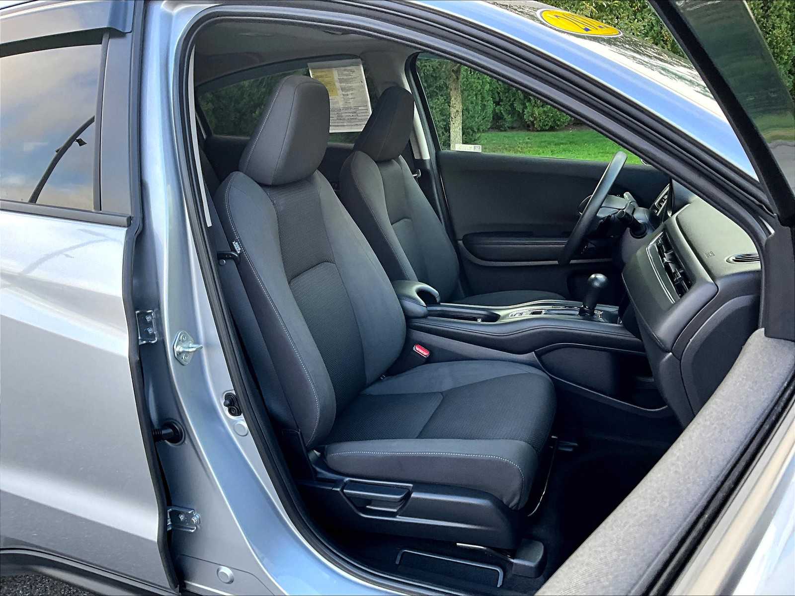 2022 Honda HR-V EX - Photo 11