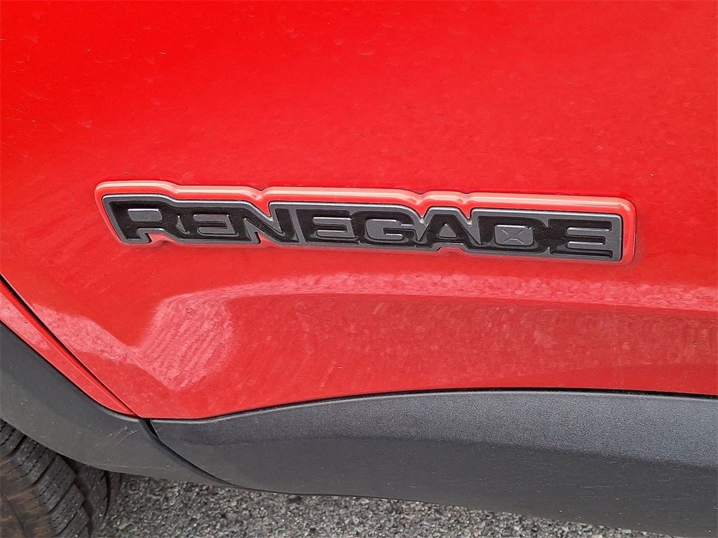 2015 Jeep Renegade Trailhawk - Photo 9