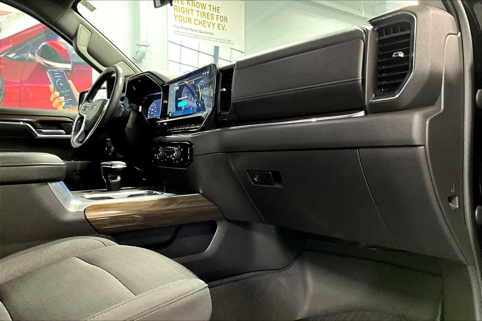 2022 Chevrolet Silverado 1500 LT Trail Boss - Photo 14