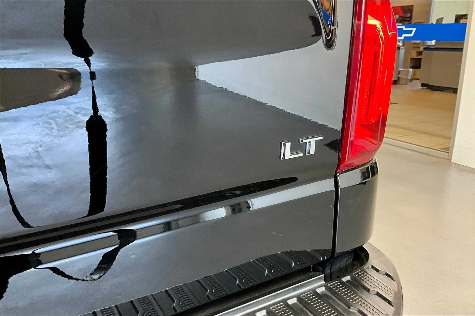 2022 Chevrolet Silverado 1500 LT Trail Boss - Photo 28